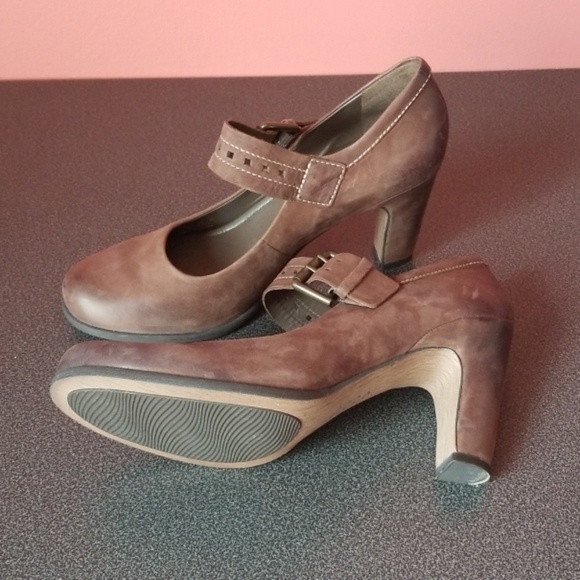 Ecco Brown high heel suede Mary Janes size 39 - Picture 1 of 8